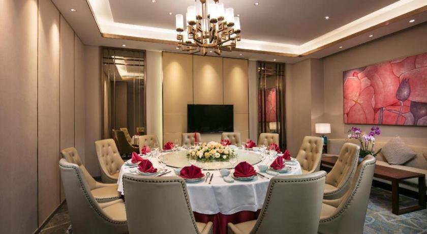 Rosedale Hotel Taicang Buitenkant foto