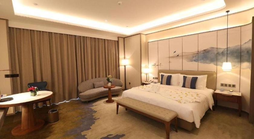 Rosedale Hotel Taicang Buitenkant foto